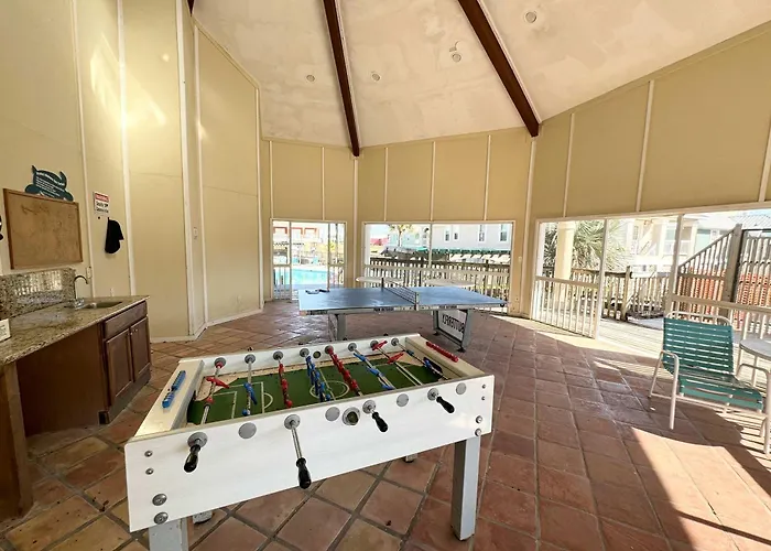 Holiday home Short Walk To - Hot Tub Cold Plunge Pool & Free Activities *